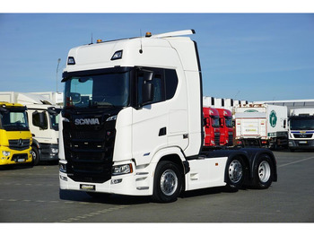 وحدة جر SCANIA S 500