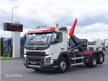 شاحنة ذات خطاف VOLVO FMX 450