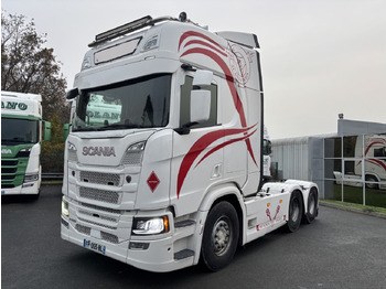 وحدة جر SCANIA R 500