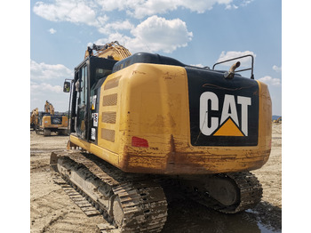 حفار زحاف CATERPILLAR 320 E: صورة 2