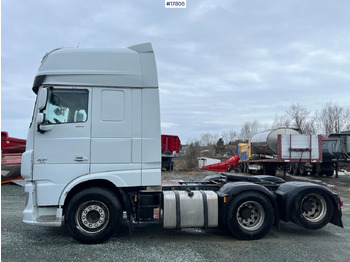 Interior photo 1: وحدة جر DAF XF 530