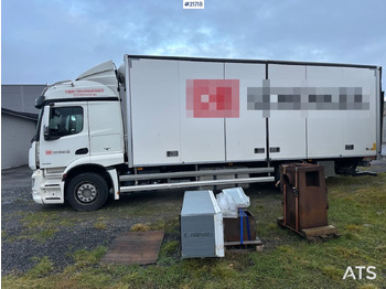 شاحنة مقفلة Mercedes Actros 1835 skapbil m/ Full sideåpning, aggregat, lift og 2 sett dekk: صورة 2