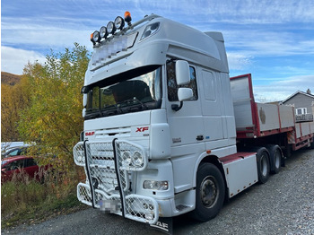 وحدة جر DAF XF 105