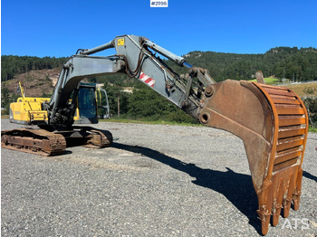 حفار زحاف VOLVO EC240