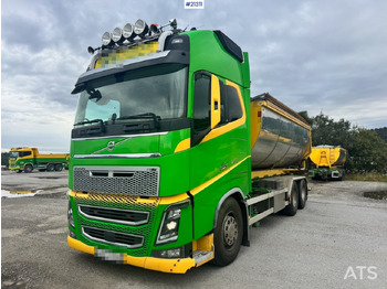 شاحنة ذات خطاف VOLVO FH16 750