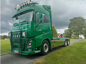شاحنة ذات خطاف VOLVO FH16