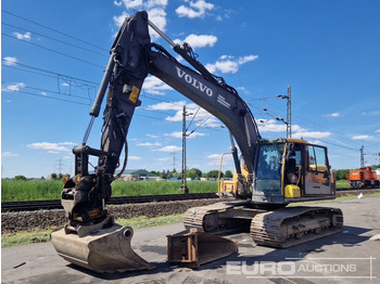 حفار زحاف VOLVO EC220DL