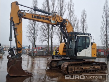 حفار زحاف LIEBHERR R 926