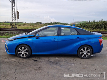 سيارة 2017 Toyota Mirai Fuel Cell, Hydrogen Hybrid, Automatic (German Reg. Docs. Available): صورة 2