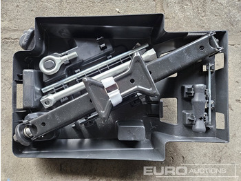 معدات البناء