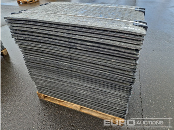 معدات البناء Unused Pallet of Plastic Connectable Road Plates, 1200x800x28mm, 22kg per Plate (35 of): صورة 4 معدات البناء Unused Pallet of Plastic Connectable Road Plates, 1200x800x28mm, 22kg per Plate (35 of): صورة 4