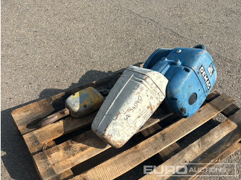 معدات البناء DEMAG