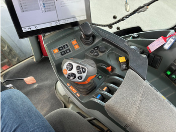 جرار Claas Axion 810: صورة 4 جرار Claas Axion 810: صورة 4