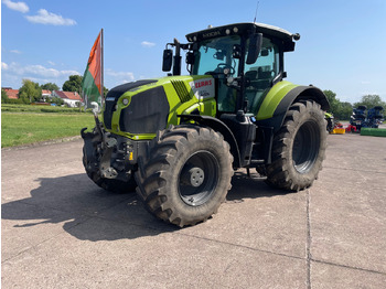 جرار CLAAS Axion 870