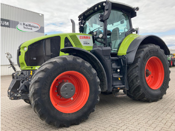 جرار CLAAS Axion 960