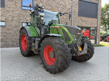 جرار FENDT 718 Vario