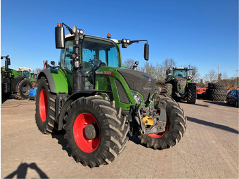 جرار FENDT 718 Vario