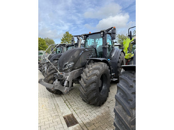 جرار VALTRA