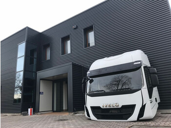 الكابينة والداخلية IVECO Stralis