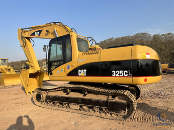حفارة CATERPILLAR 325CL