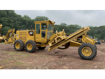 ممهدة CATERPILLAR 140K