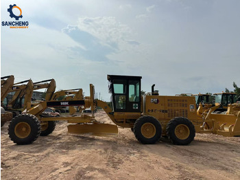 ممهدة CATERPILLAR 140K