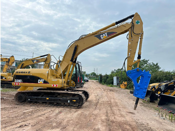 حفار زحاف CATERPILLAR 320CL