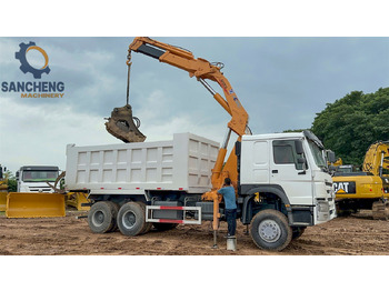 شاحنة كرين SINOTRUK HOWO
