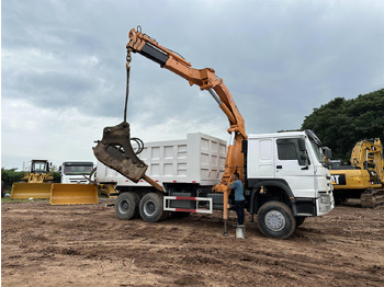 شاحنة كرين SINOTRUK HOWO