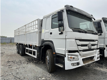 شاحنة نقل المواشي SINOTRUK HOWO