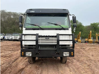 شاحنة قلاب SINOTRUK HOWO