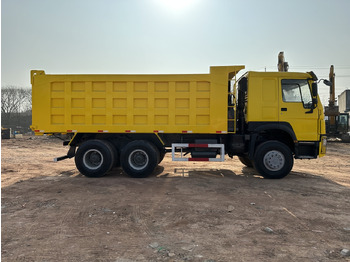 شاحنة قلاب لنقل السيلاج SINOTRUK Howo Dump truck 371: صورة 4