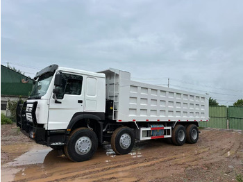شاحنة قلاب لنقل البضائع الحرة Sinotruk HOWO 371hp 8x4 tipper truck: صورة 4 شاحنة قلاب لنقل البضائع الحرة Sinotruk HOWO 371hp 8x4 tipper truck: صورة 4