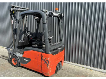 رافعة شوكية كهربائية Linde E16-02: صورة 3