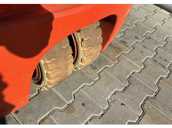 رافعة شوكية كهربائية LINDE E18