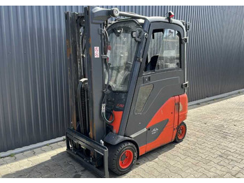 رافعة شوكية كهربائية LINDE E20