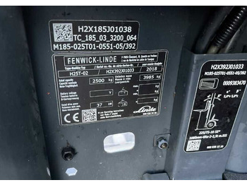 رافعة شوكية تعمل بالغاز Linde H25T-01: صورة 4