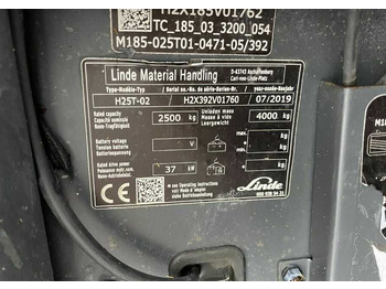 رافعة شوكية تعمل بالغاز Linde H25T-02: صورة 4