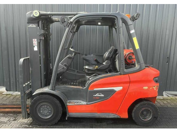 رافعة شوكية تعمل بالغاز Linde H30T-01: صورة 2