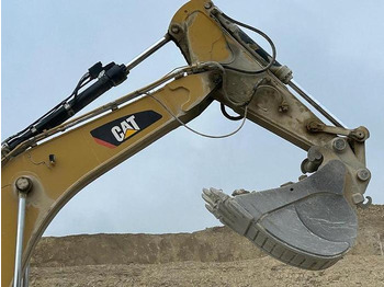 حفارة Caterpillar 374 LME: صورة 3