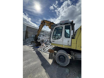 حفارة LIEBHERR A 316