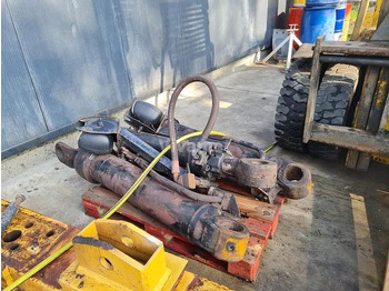 قطع غيار CATERPILLAR