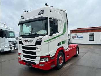 وحدة جر SCANIA R 450