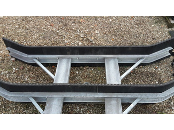 معدات حرث التربة