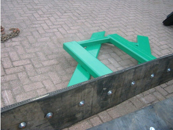 معدات حرث التربة