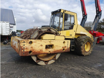 مدحلة ضاغطة BOMAG