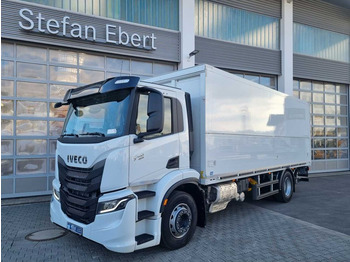 شاحنة المشروبات IVECO