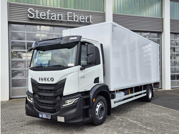شاحنة مقفلة IVECO