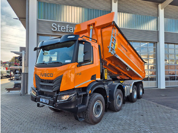 شاحنة نقل المخلفات IVECO