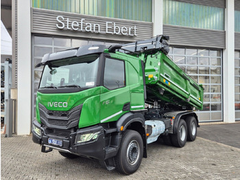 شاحنة قلاب IVECO